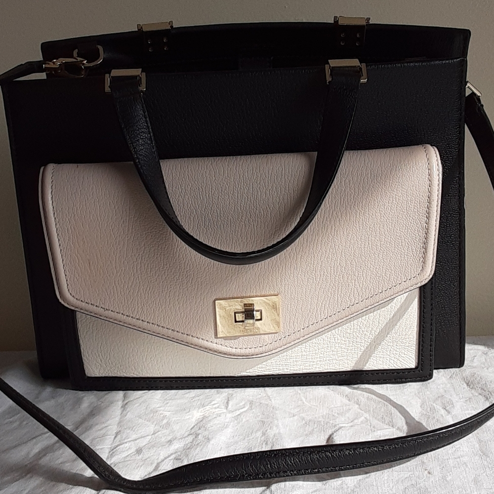 Kate Spade beige white and black stachel